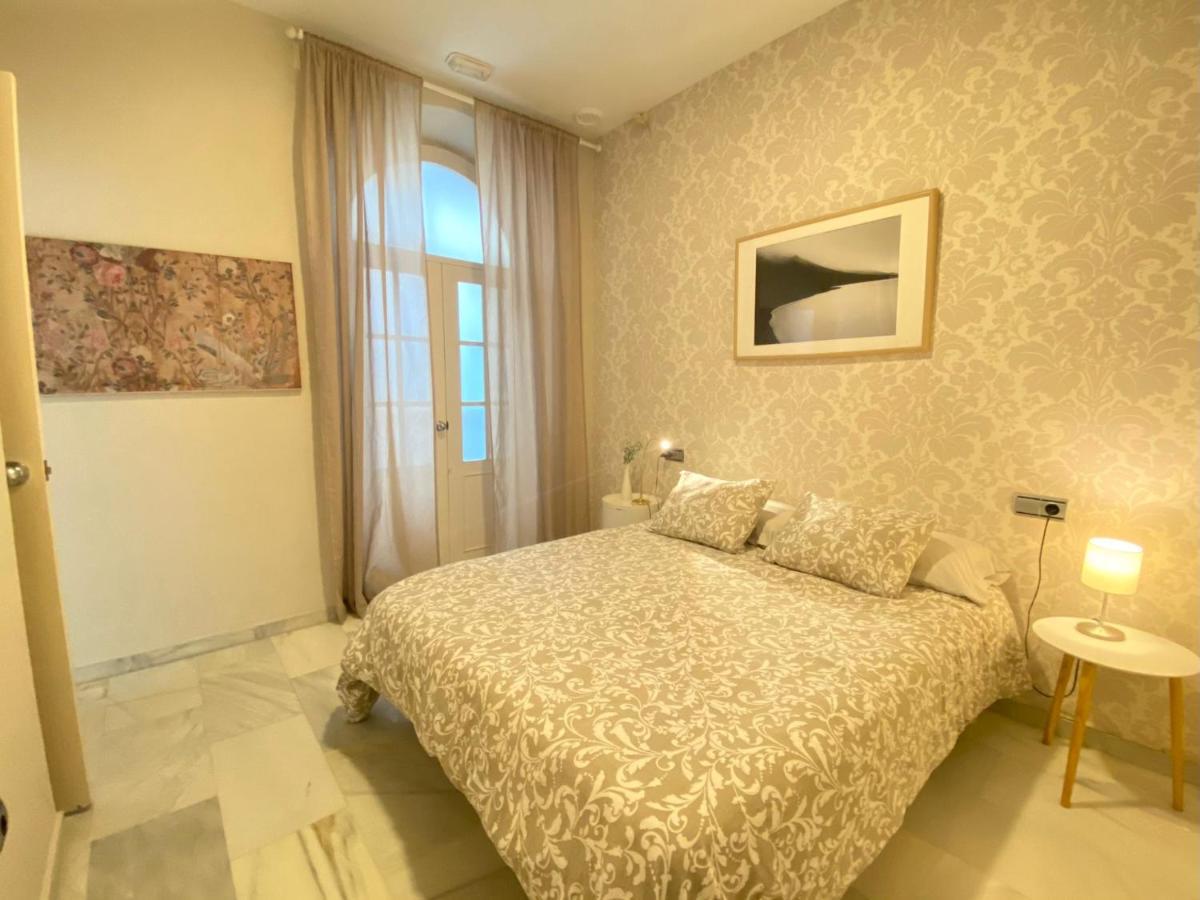 Apartamento Colon 1451 - Pleno Centro Y Wifi Gratis Cadiz Bagian luar foto