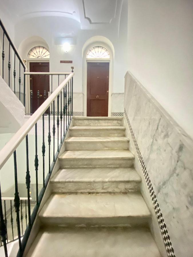 Apartamento Colon 1451 - Pleno Centro Y Wifi Gratis Cadiz Bagian luar foto